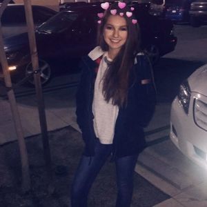 Meet your Posher, Alexis